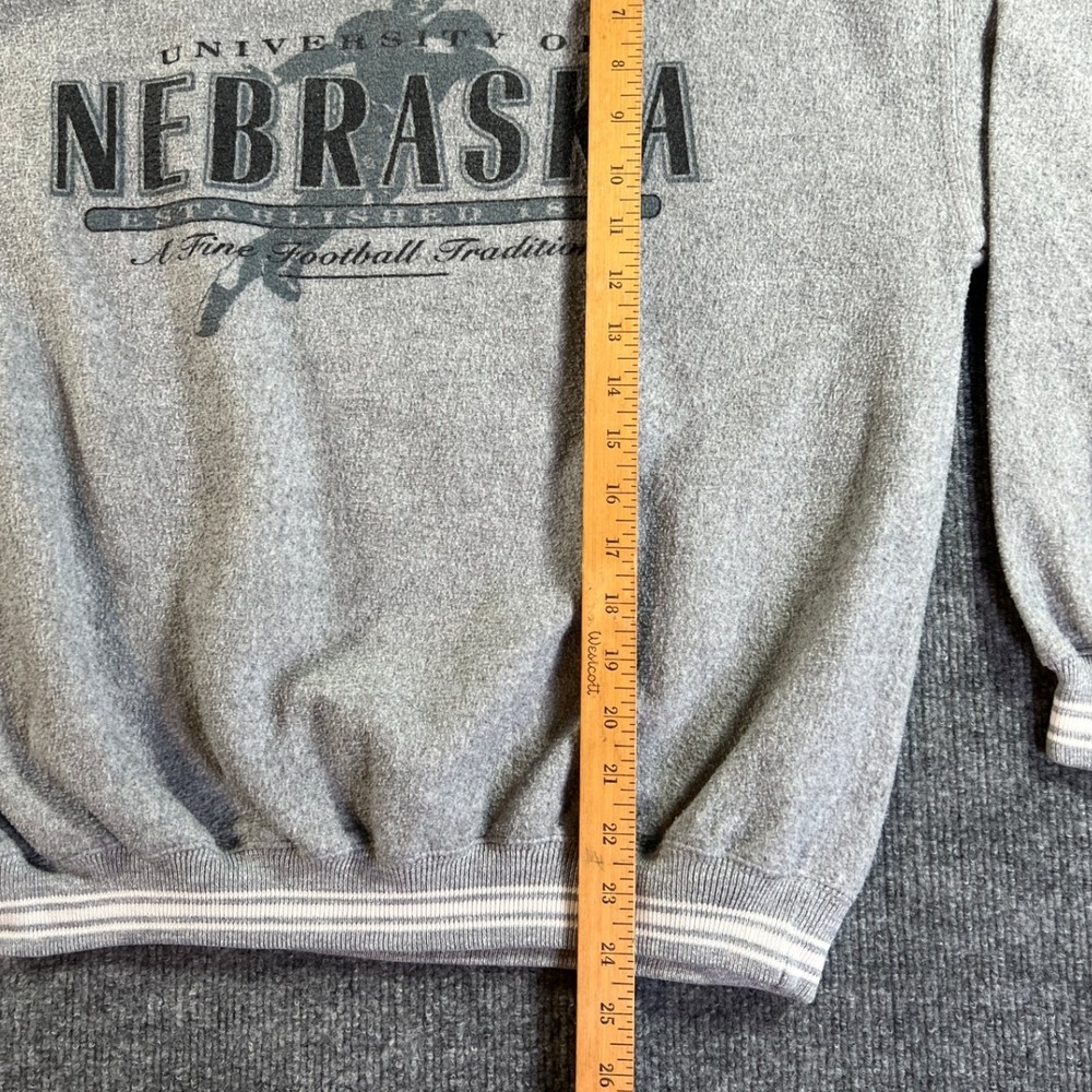 Vintage Nebraska Football Sweatshirt Mens Medium Gray Gear Sports Crewneck Logo - Picture 6 of 9